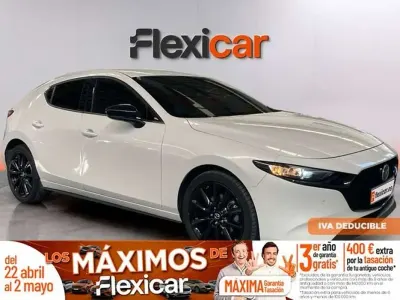 Używany Mazda 3 Homura-Line 122 KM (89 kW) 2022 Biały Sedan/Limuzyna