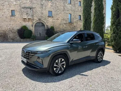 Usado Hyundai Tucson 136 CV (100 kW) 2022 Gris SUV
