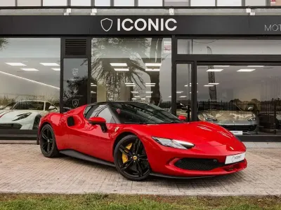 Usado Ferrari 296 831 CV (611 kW) 2022 Rojo Coupe