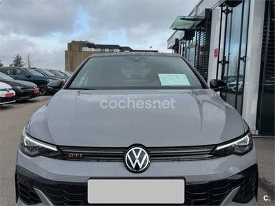 Usado VW Golf VIII GTI Clubsport 301 CV (221 kW) 2025 Gris / plata Berlina