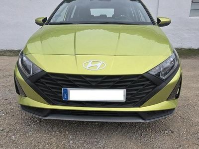 Verde Usado 2024 Hyundai i20 Coupe | 15.400 €