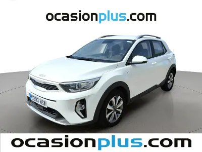 Usado Kia Stonic 100 CV (73 kW) 2024 Blanco SUV