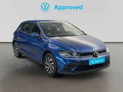 Usado VW Polo Life 95 HP (69 kW) 2024 Azul Citadino