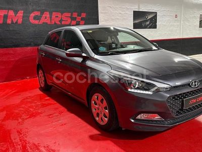 Azul Usado 2017 Hyundai i20 Berlina | 9499 € (Precio justo)