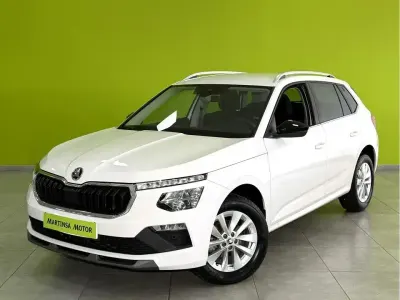 Usado Skoda Kamiq Selection 115 CV (84 kW) 2024 Blanco SUV