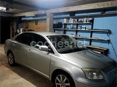 Gris / plata Usado 2006 Toyota Avensis Sol Berlina | 2800 € (Buen precio)