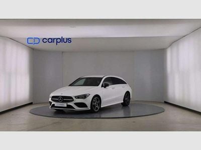 Usado Mercedes CLA200 Shooting Brake 150 CV (110 kW) 2023 Blanco Familiar