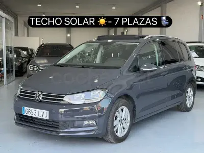 Usado VW Touran Advance 150 CV (110 kW) 2021 Gris / plata Monovolumen