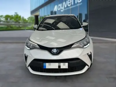 Usado Toyota C-HR+ Advance 98 CV (72 kW) 2022 Blanco SUV