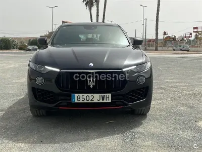 Usado Maserati Levante 275 CV (202 kW) 2017 Negro SUV