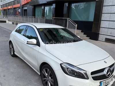 Usado Mercedes A200 Urban 156 CV (114 kW) 2016 Blanco Berlina
