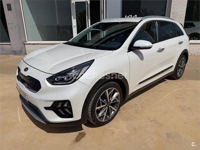 Usado Kia Niro 141 HP (103 kW) 2019 Branco SUV