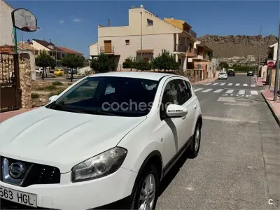 Usado Nissan Qashqai Acenta 106 CV (77 kW) 2011 Blanco SUV