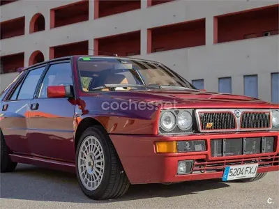 Usado Lancia Delta 140 CV (102 kW) 1991 Rojo Utilitario