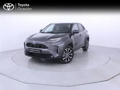 Usado Toyota Yaris Cross Active 116 CV (85 kW) 2022 Gris / plata SUV