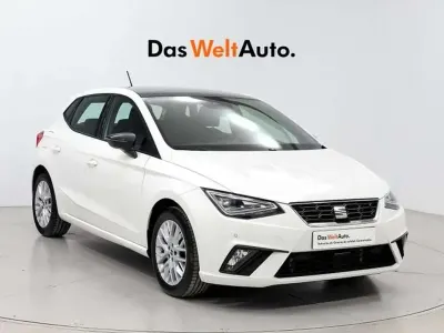 Usado Seat Ibiza FR 105 CV (77 kW) 2023 Blanco Utilitario