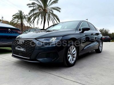 Usado Audi A3 110 CV (80 kW) 2021 Gris / plata Berlina