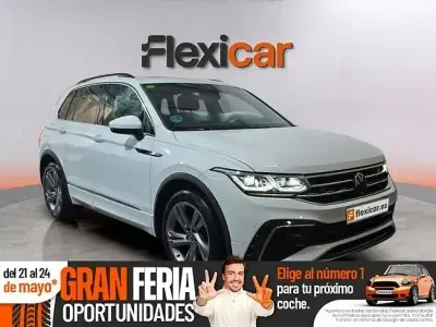 Usado VW Tiguan R-line 150 CV (110 kW) 2022 Blanco SUV