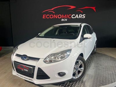 Używany Ford Focus 115 KM (84 kW) 2014 Biały Sedan/Limuzyna