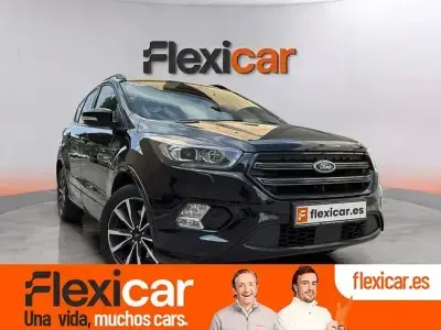 Usado Ford Kuga ST-Line 150 CV (110 kW) 2019 Negro SUV