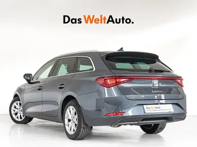 Usado Seat Leon Style 116 CV (85 kW) 2025 Gris