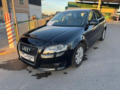 Usado Audi A3 Ambition 105 CV (77 kW) 2012 Negro Utilitario