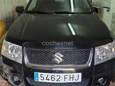 Usado Suzuki Grand Vitara 106 CV (77 kW) 2006 Negro SUV