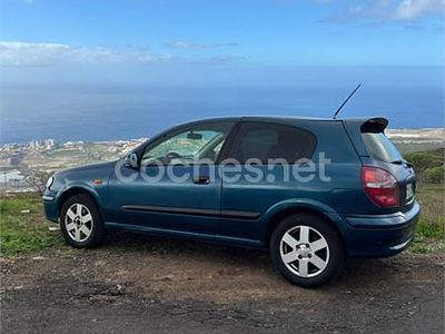 Usado Nissan Almera Comfort 90 CV (66 kW) 2001 Azul Berlina