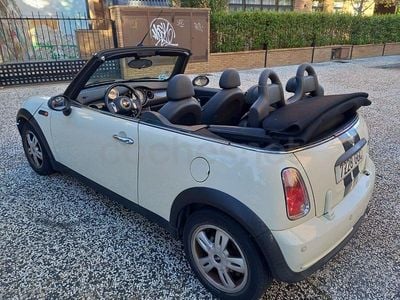 Usado Mini One Cabriolet 90 CV (66 kW) 2008 Blanco Descapotable