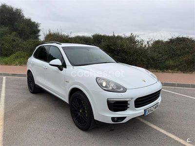 Blanco Usado 2017 Porsche Cayenne S E-Hybrid SUV | 42.950 € (Caro)