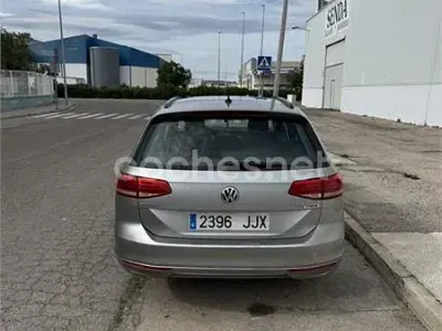 Usado VW Passat Advance 150 CV (110 kW) 2015 Gris / plata Familiar