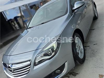 Usado Opel Insignia Business 140 CV (102 kW) 2014 Gris / plata Berlina