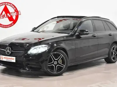 Usado Mercedes C300 245 CV (180 kW) 2020 Negro Familiar