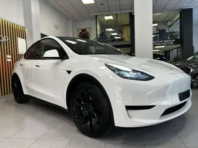 Usado Tesla Model Y RWD 188 kW (256 CV) 2023 Blanco SUV