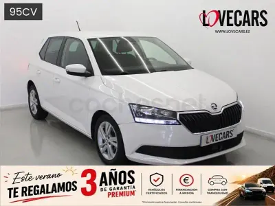 Usado Skoda Fabia Ambition 95 CV (69 kW) 2021 Blanco Berlina
