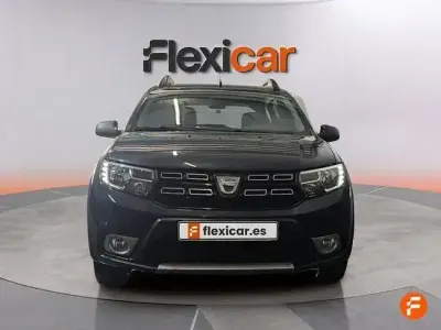 Usado Dacia Sandero Essentiel 73 CV (53 kW) 2019 Gris Berlina