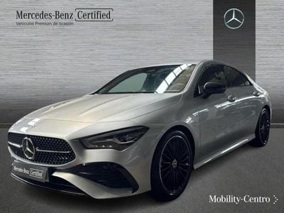 Usado Mercedes CLA220 AMG line 190 CV (139 kW) 2025 Plata hightech Berlina