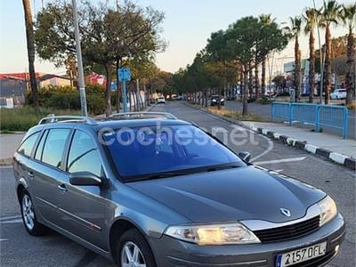Usado Renault Laguna GrandTour Expression 120 CV (88 kW) 2005 Gris / plata Familiar