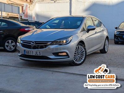 Usado Opel Astra Excellence 150 CV (110 kW) 2016 Gris / plata Berlina