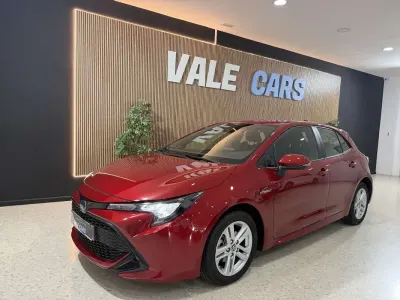 Usado Toyota Corolla Active 122 CV (89 kW) 2022 Burdeos Utilitario