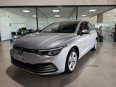 Usado VW Golf VIII Life 150 CV (110 kW) 2022 Gris / plata Berlina