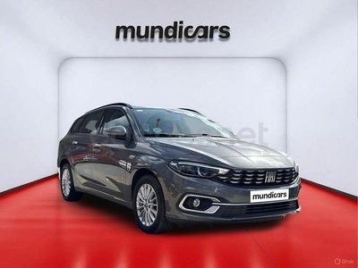 Usado Fiat Tipo Life 101 CV (74 kW) 2021 Gris / plata Familiar