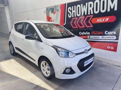 Usado Hyundai i10 Blackline 87 CV (63 kW) 2015 Blanco Utilitario