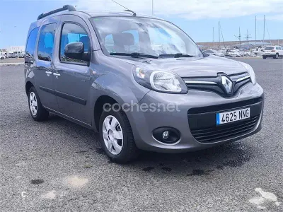 Usado Renault Kangoo Edition One 95 CV (69 kW) 2021 Gris / plata Monovolumen