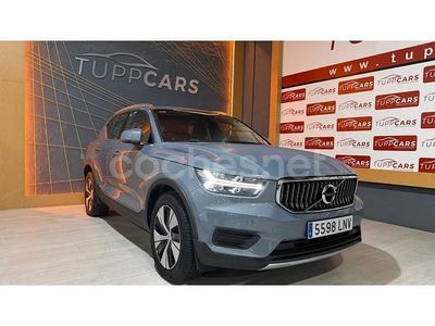 Gris / plata Usado 2021 Volvo XC40 Inscription SUV | 23.999 € (Precio justo)