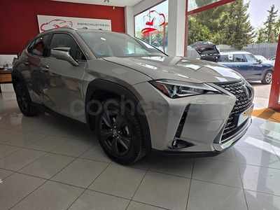 Usado Lexus UX Business Edition 184 CV (135 kW) 2022 Gris / plata SUV