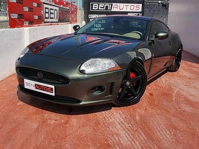 Usado Jaguar XK 298 CV (219 kW) 2006 Verde Coupe