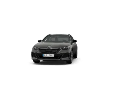 Usado BMW i5 442 kW (601 HP) 2025 Cinzento Carrinha