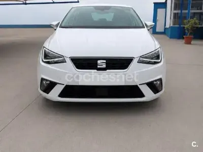 Usado Seat Ibiza Style Plus 90 CV (66 kW) 2019 Blanco Utilitario