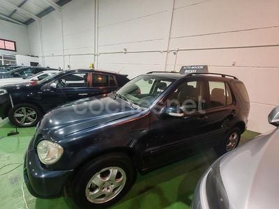 Gris / plata Usado 2003 Mercedes ML270 SUV | 5499 € (Buen precio)